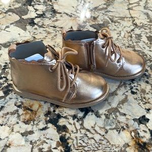 Gap girls size 10 Rose Gold Booties